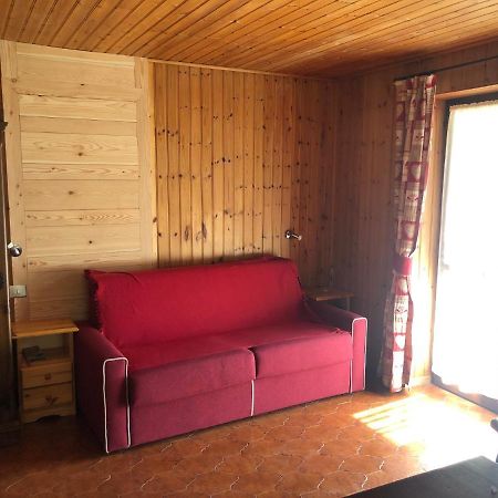 Apartamento Ampio Monolocale In Centro Champoluc Exterior foto